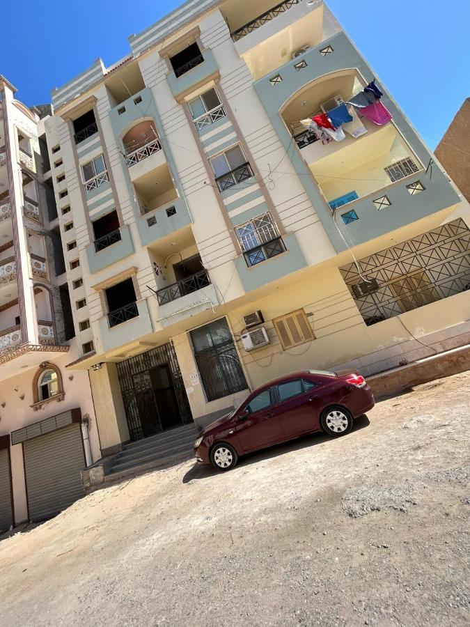 Apartment Hossam 1 Хургада Экстерьер фото